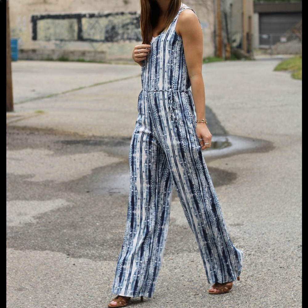 Eight sixty Small blue printed jumpsuit